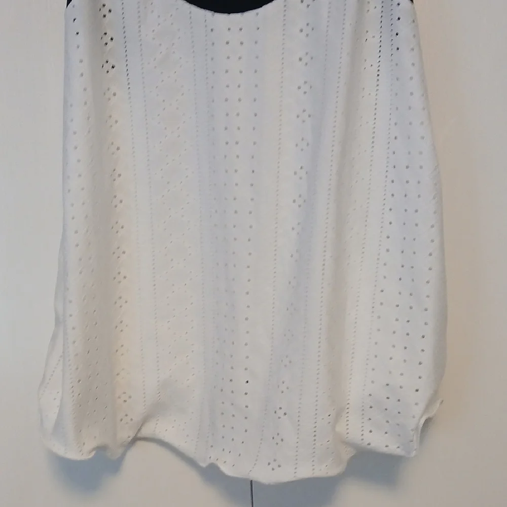NWOT Black and White Eyelit Camisole Tank Top - Picture 3 of 7